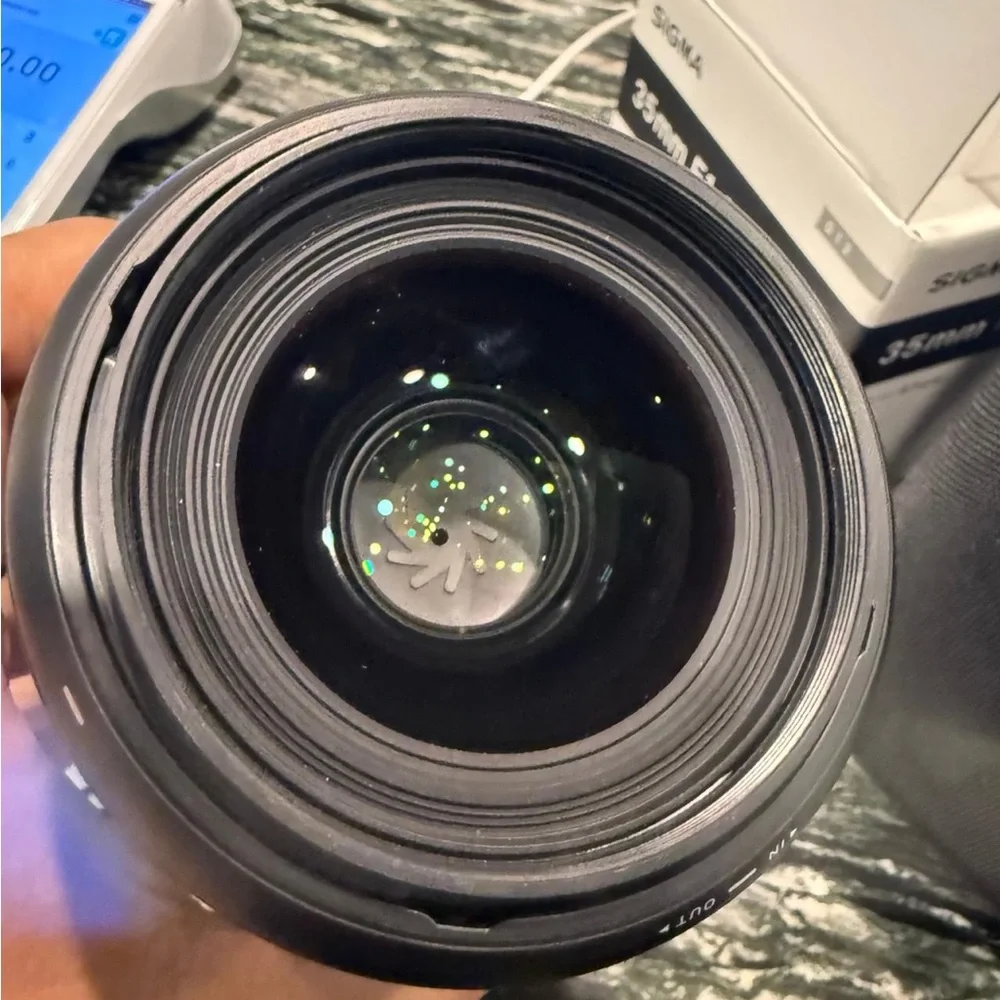 Sigma Beauty 35mm f/1.4 DG Lens - Black